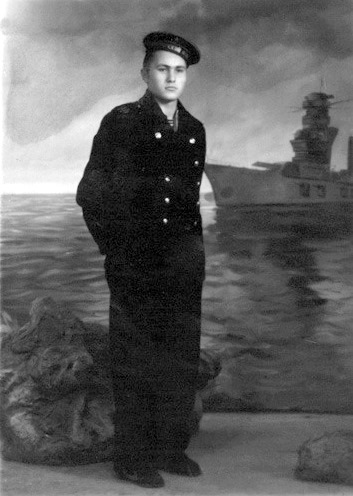 Матрос В.М. Шукшин во время службы на Черноморском флоте