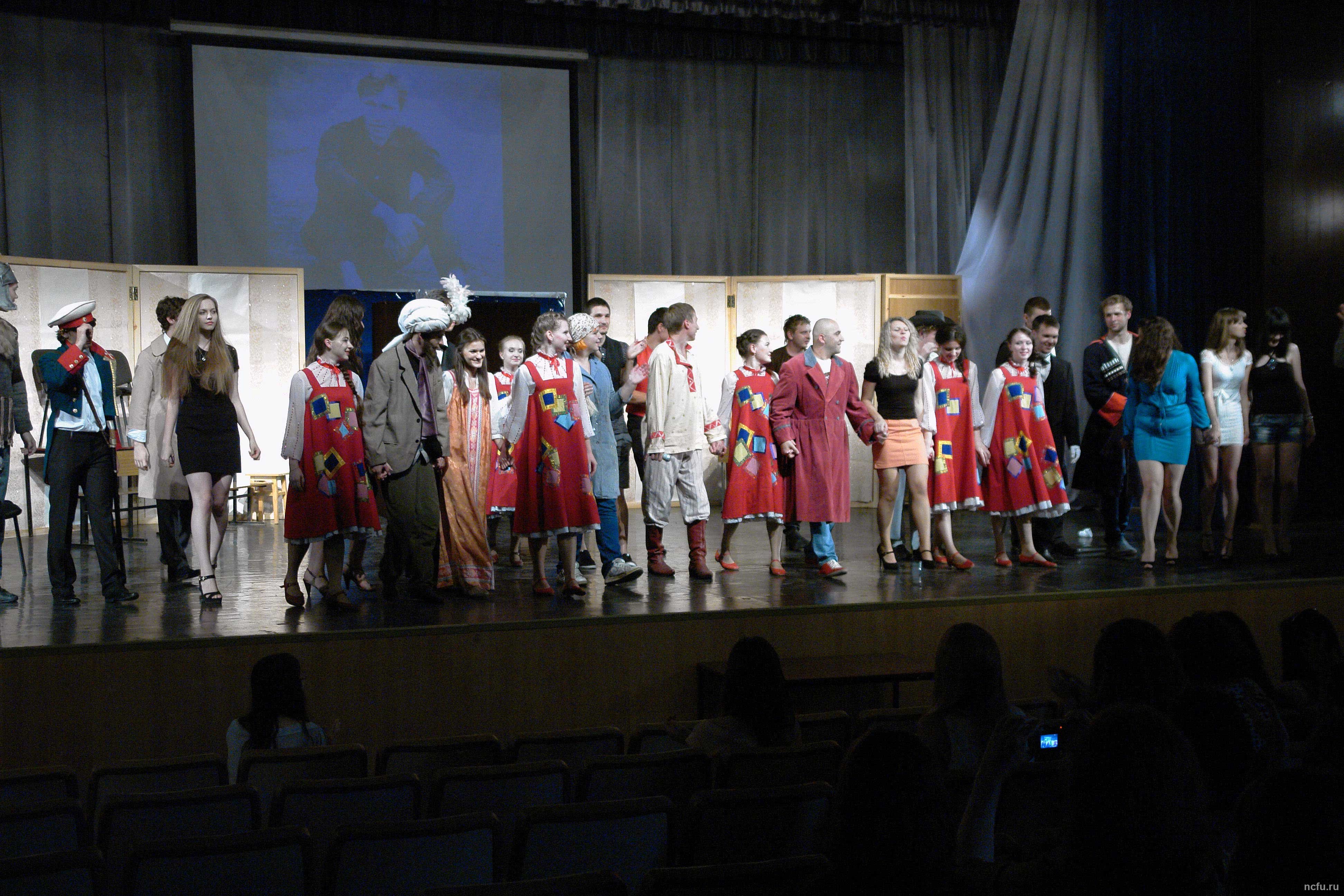 В Ставрополе показали премьеру спектакля «До третьих петухов» по Шукшину