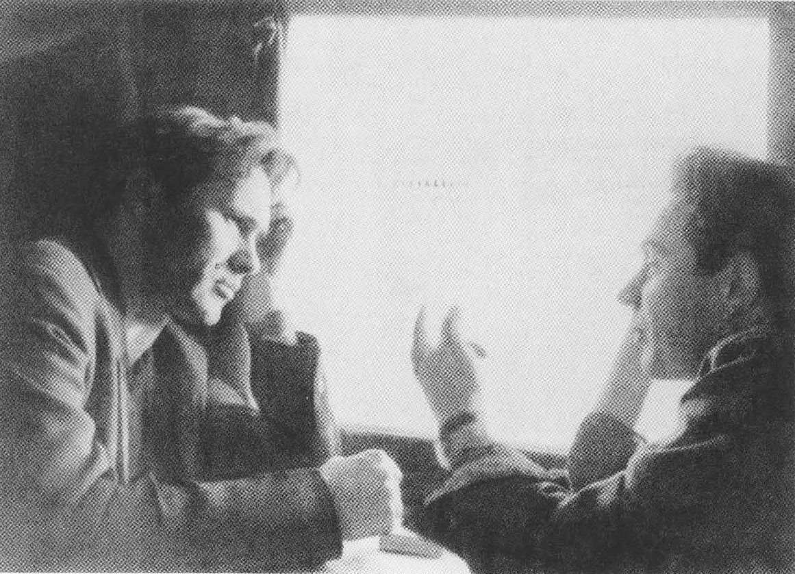В. Шукшин с оператором А. Саранцевым в вагоне поезда Барнаул—Бийск. 1963 В. Шукшин с оператором А. Саранцевым в вагоне поезда Барнаул—Бийск. 1963