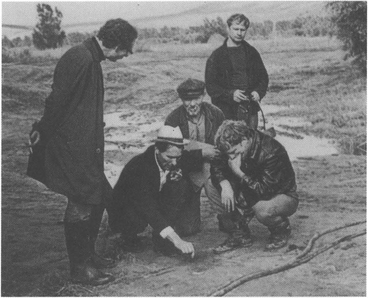 Рабочий момент съемок фильма «Печки-лавочки». 1972 Рабочий момент съемок фильма «Печки-лавочки». 1972