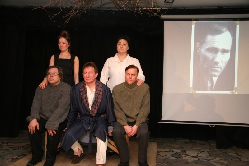 Премьера спектакля «Два рассказа» по Шукшину состоялась в Саратове
