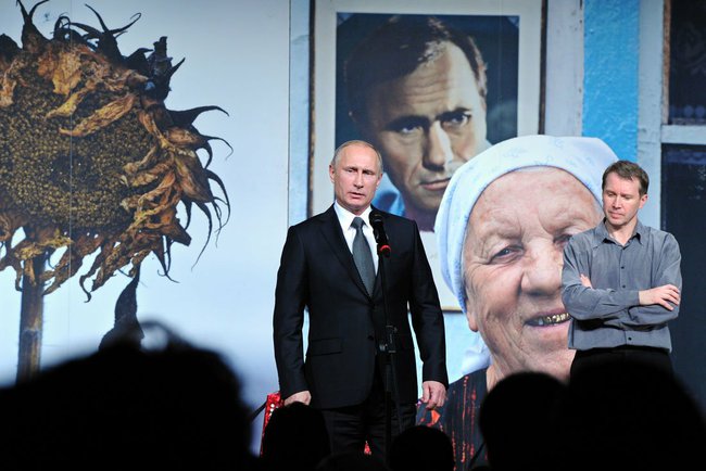 Путин посетил вечер памяти Василия Шукшина в Театре Наций